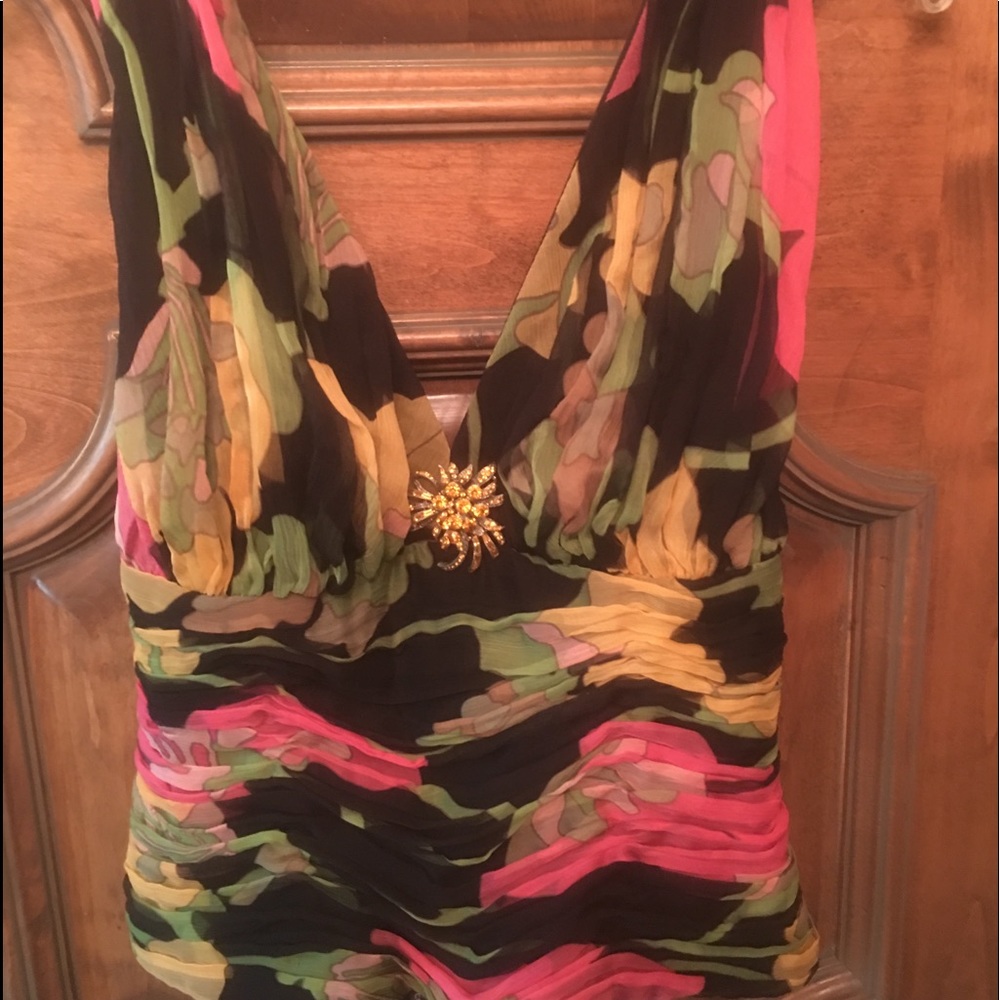 ❣️❣️WOW💕💕 GREAT BLACK AND PINK YELLOW HALTER😍